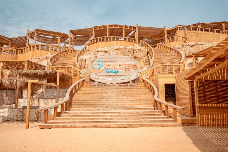 Bienvenue à Orange Bay !